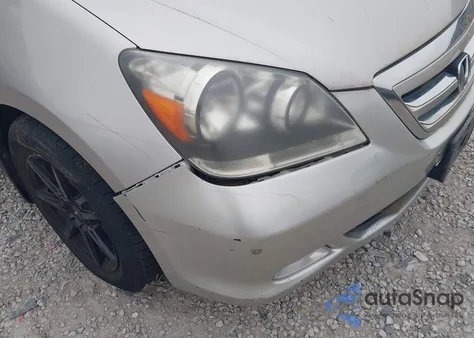 2006 Honda Odyssey Touring z USA, uszkodzony, nr VIN 5FNRL38876B101136